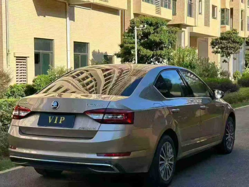 深圳18年斯柯达明锐8