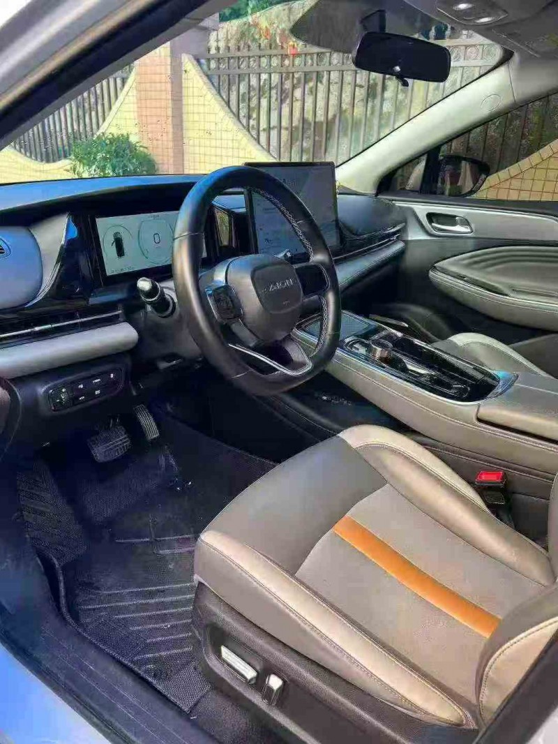 深圳22年传祺埃安S8