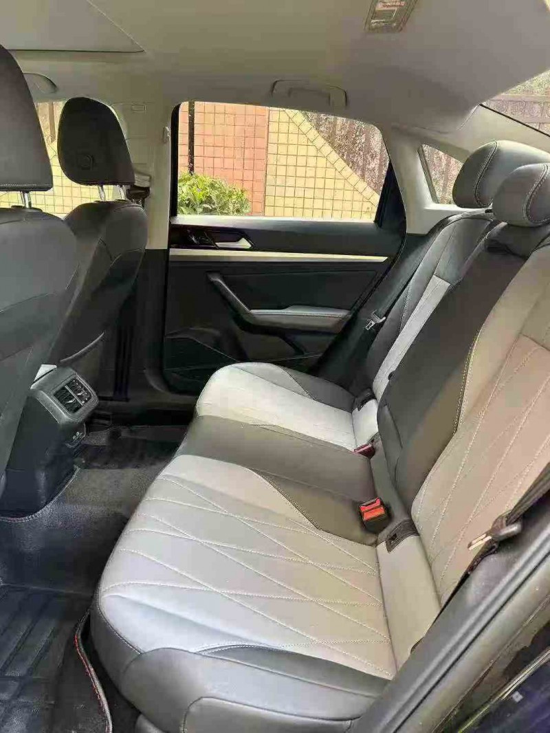 珠海23年大众朗逸4