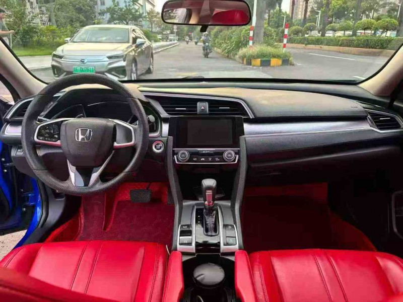 深圳18年本田思域6