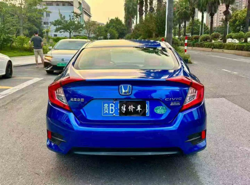 深圳18年本田思域9