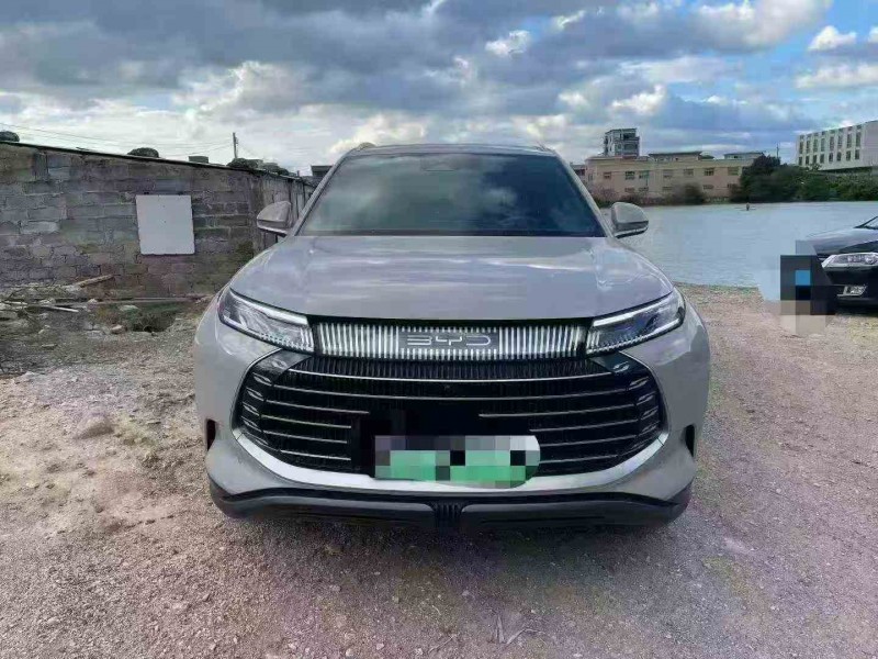 佛山23年比亚迪护卫舰1