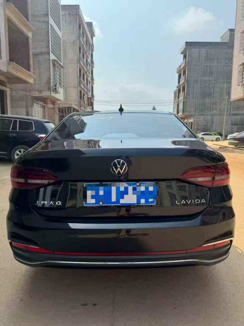 北海23年大众朗逸8