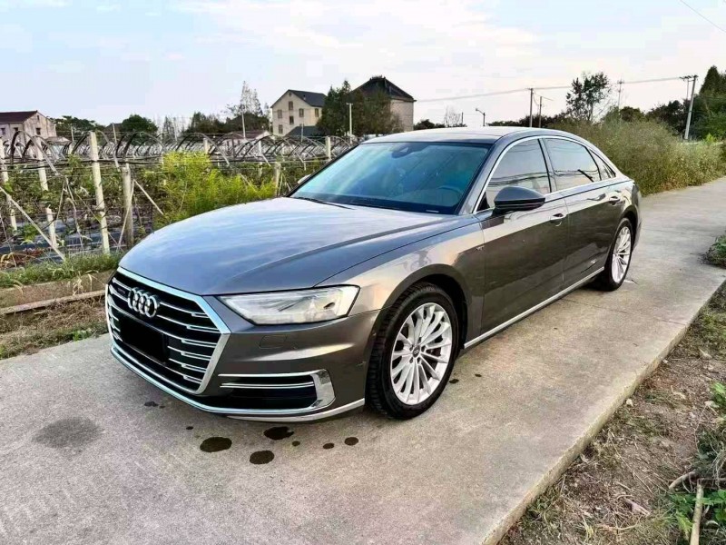 宁波18年奥迪A8L3