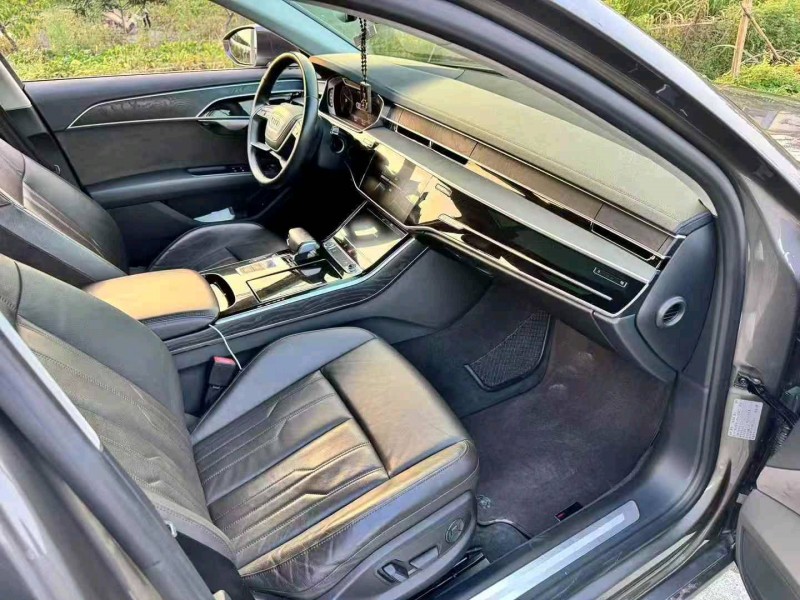 宁波18年奥迪A8L6