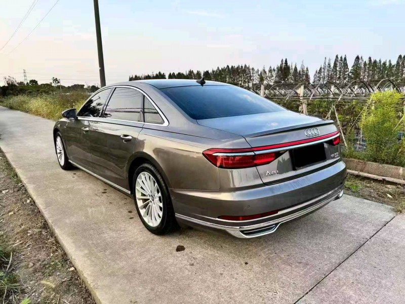 宁波18年奥迪A8L7