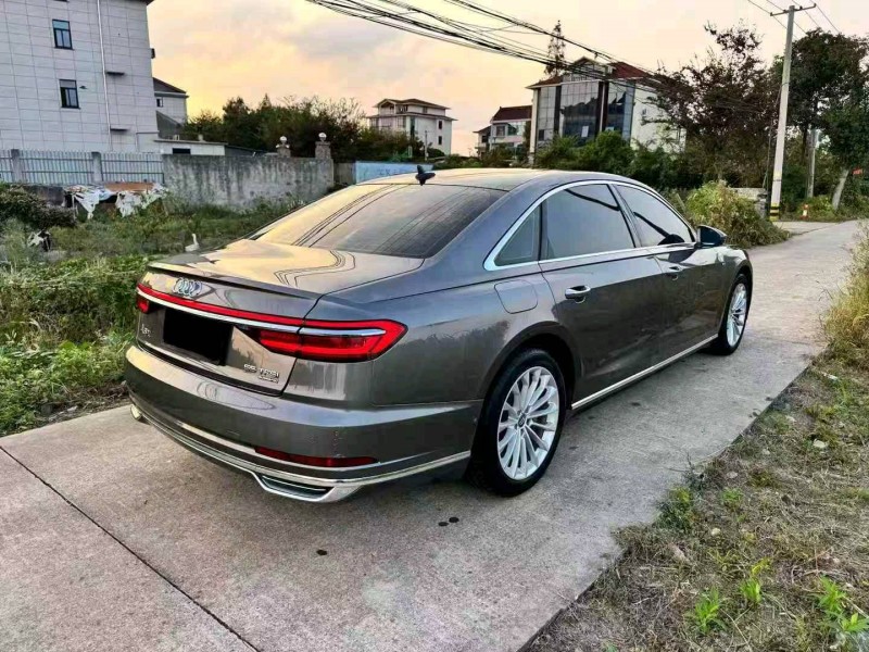 宁波18年奥迪A8L8