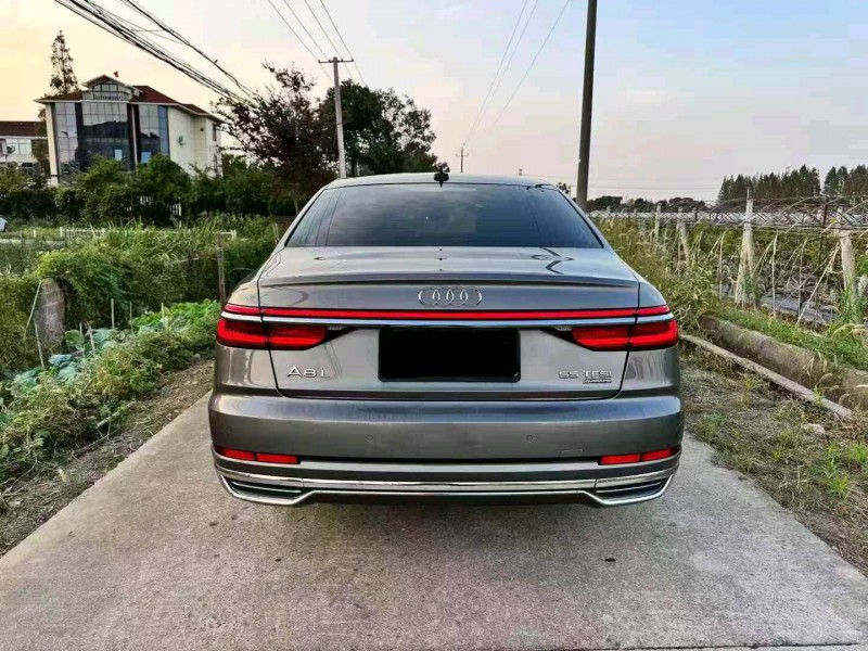 宁波18年奥迪A8L9