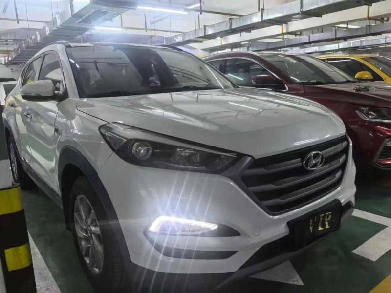 黄石17年现代途胜3