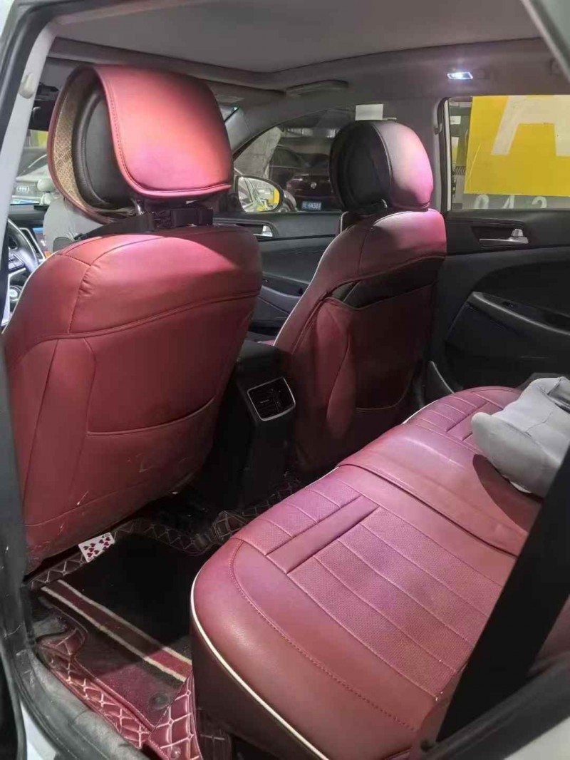 黄石17年现代途胜6