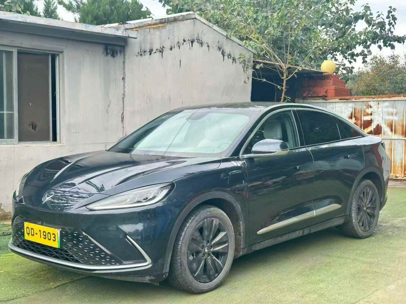 枣庄25年极狐汽车阿尔法2