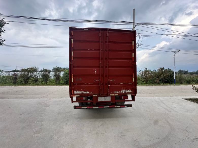 徐州19年卡车系列重汽豪沃9