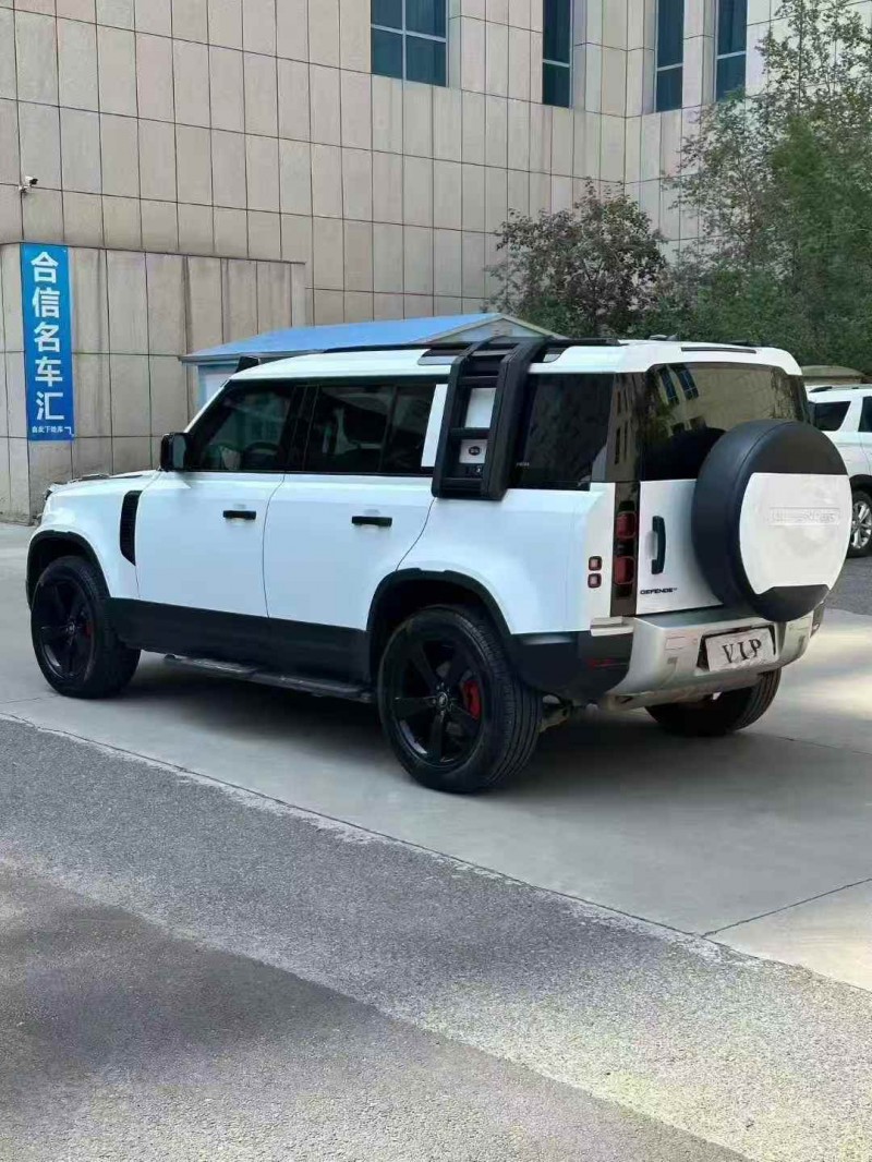 枣庄22年路虎卫士7