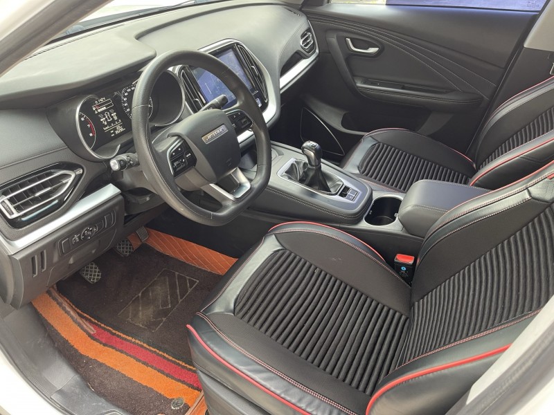 济宁23年奇瑞捷途5