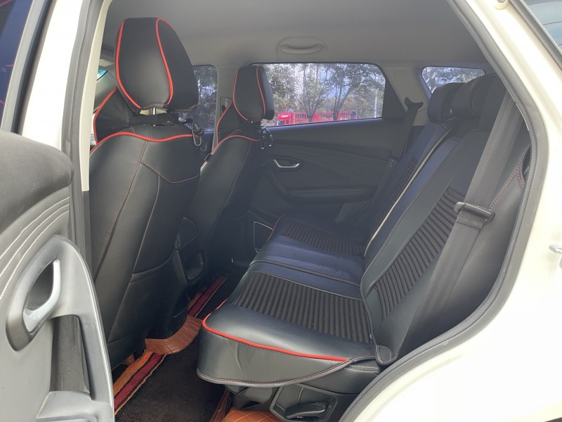 济宁23年奇瑞捷途6