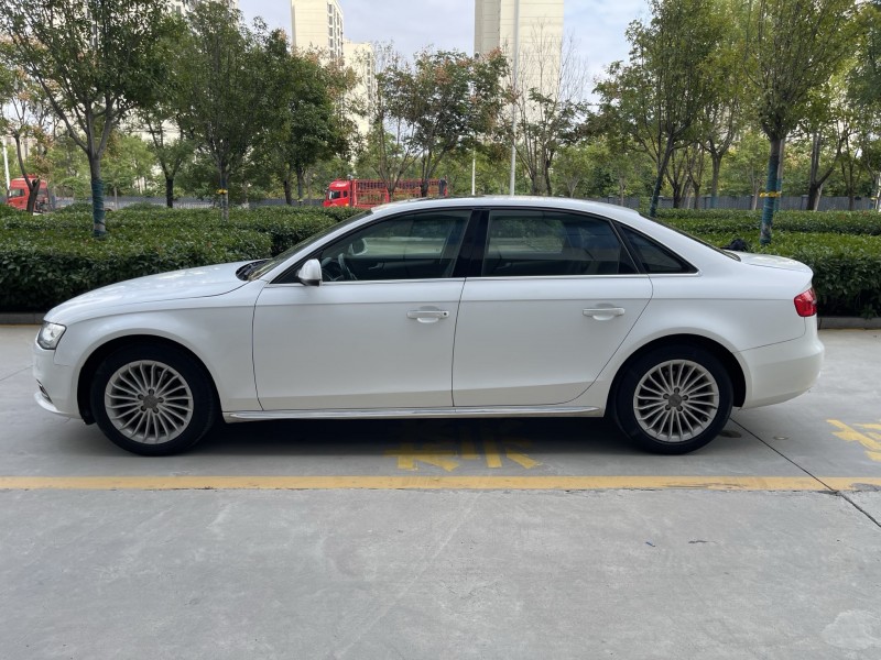 济宁16年奥迪A4L8