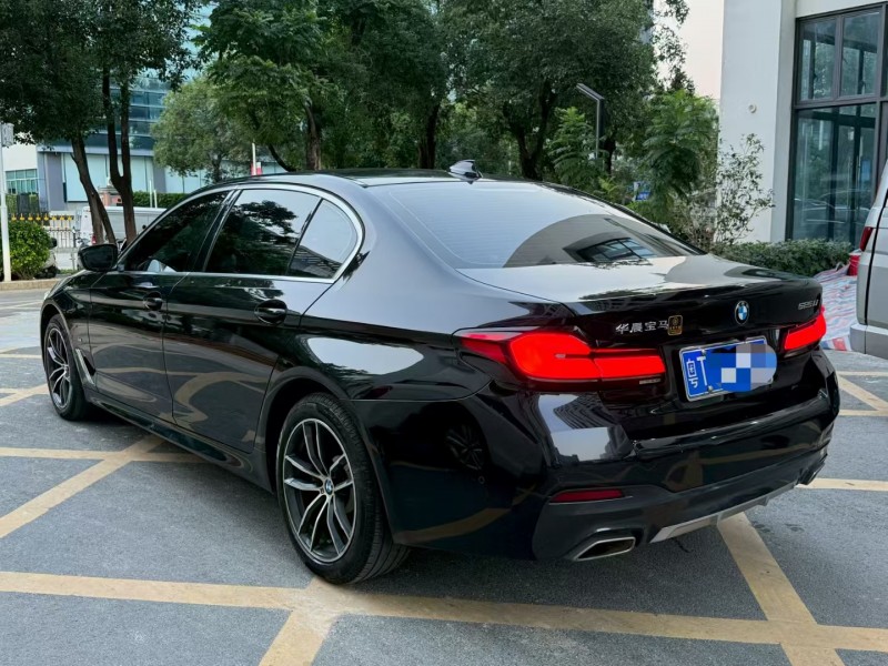 深圳22年宝马5系9