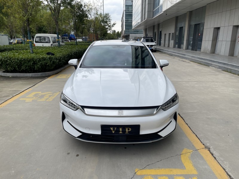 济宁23年比亚迪秦1