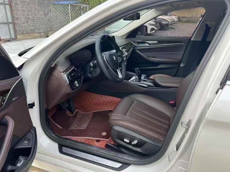 济宁20年宝马5系4