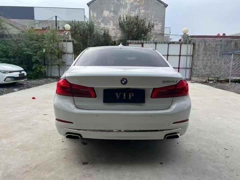 济宁20年宝马5系8