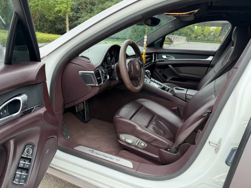 盐城14年保时捷帕拉梅拉7