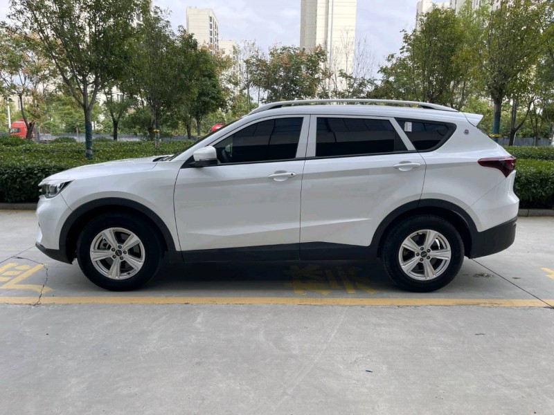 济宁23年奇瑞捷途4