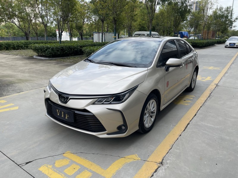 济宁19年丰田卡罗拉3