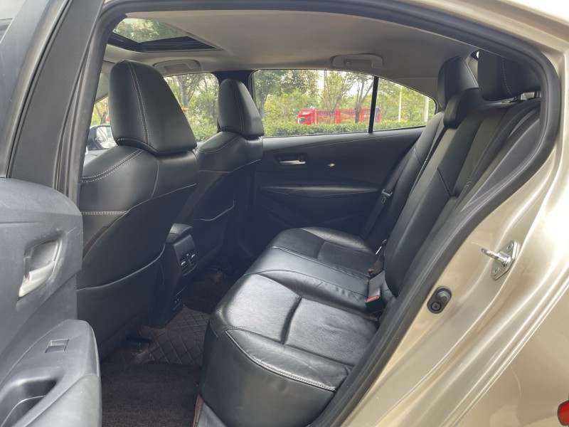 济宁19年丰田卡罗拉5