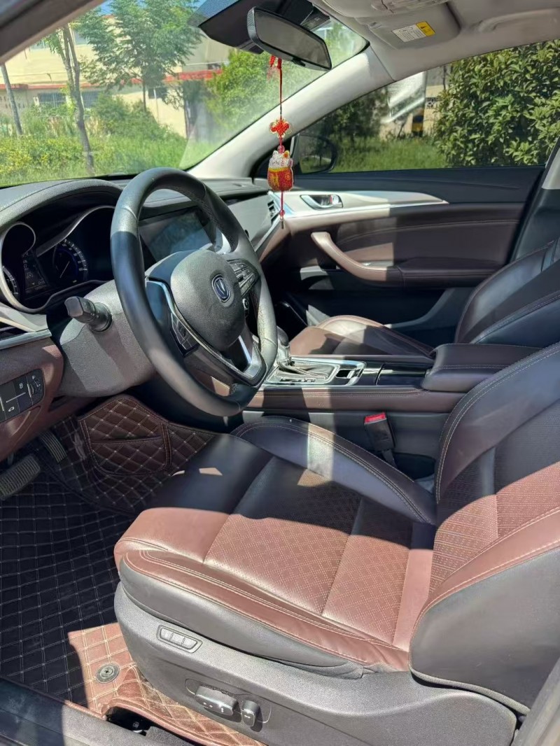 枣庄18年长安汽车逸动4