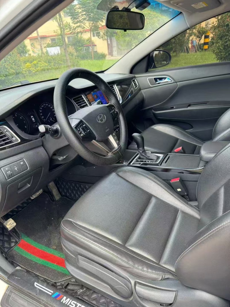 枣庄16年现代名图4