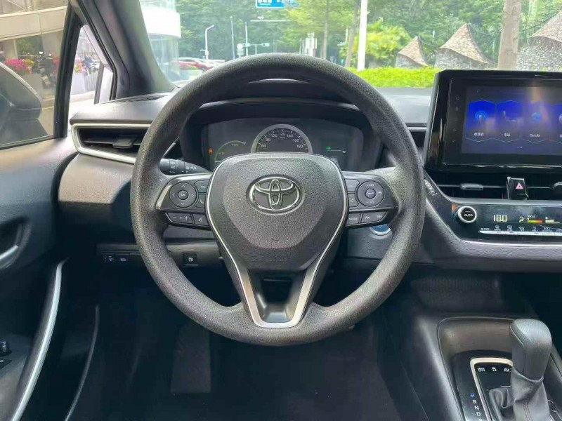 深圳21年丰田雷凌8