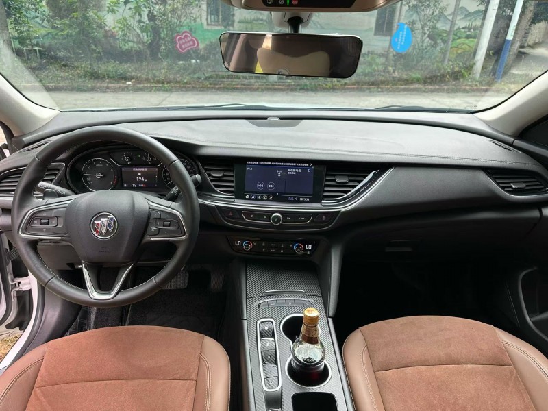 湛江22年别克君威7