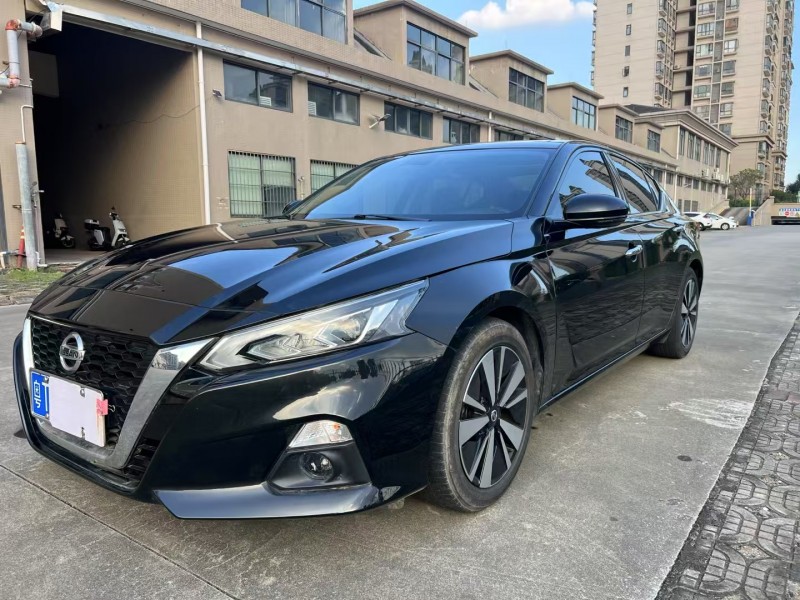 江门22年日产天籁2