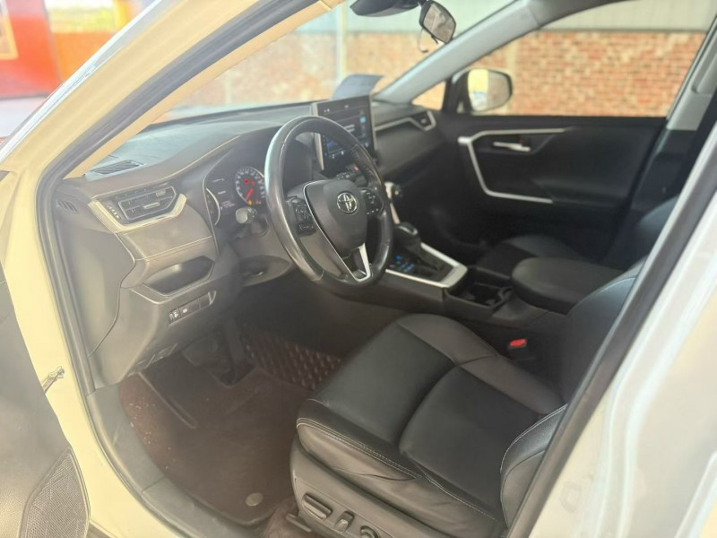 深圳22年丰田威兰达9