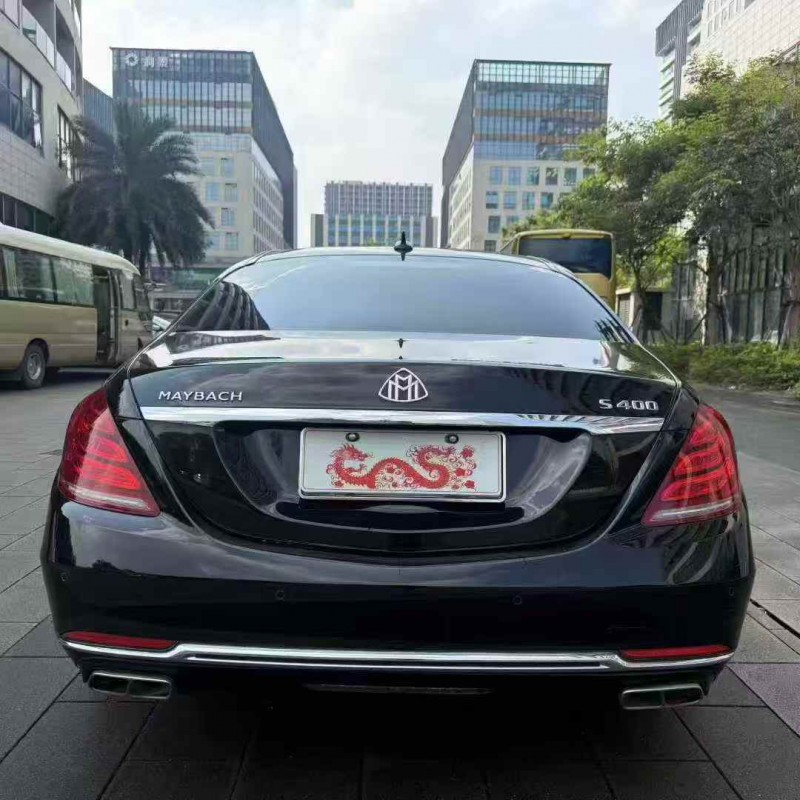 广州17年奔驰迈巴赫S级9