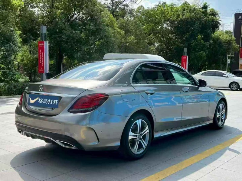 广州19年奔驰C7