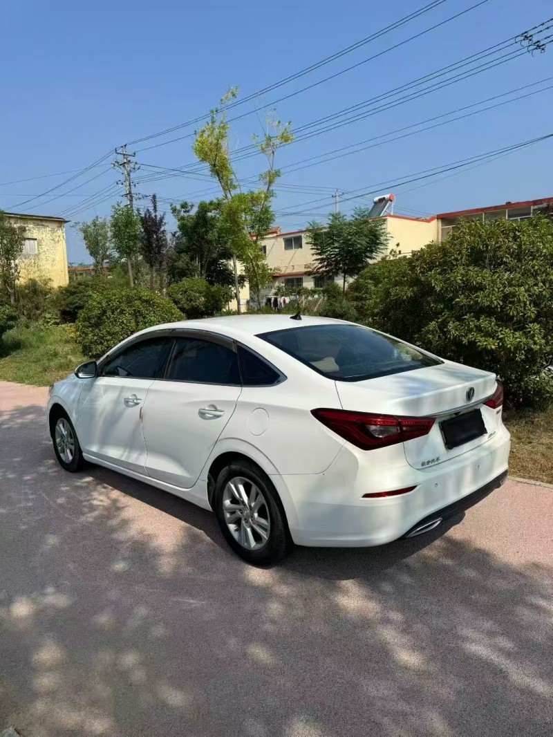 枣庄20年长安汽车逸动7