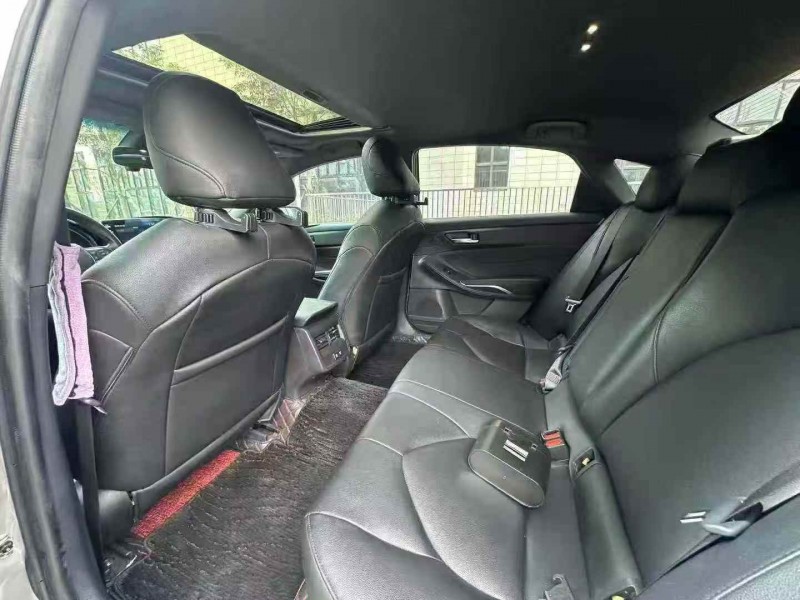 广州21年丰田亚洲龙6