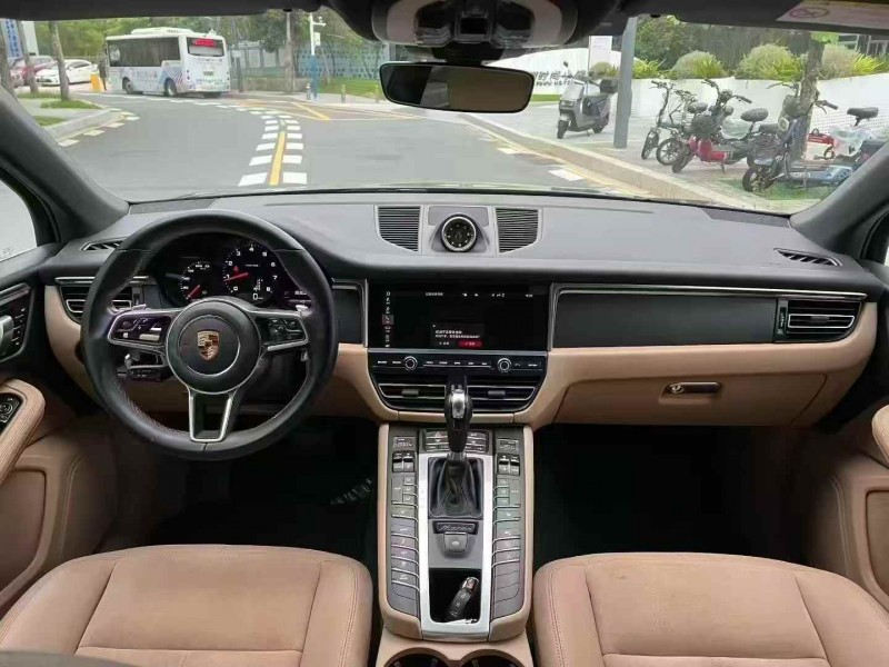 广州21年保时捷Macan5