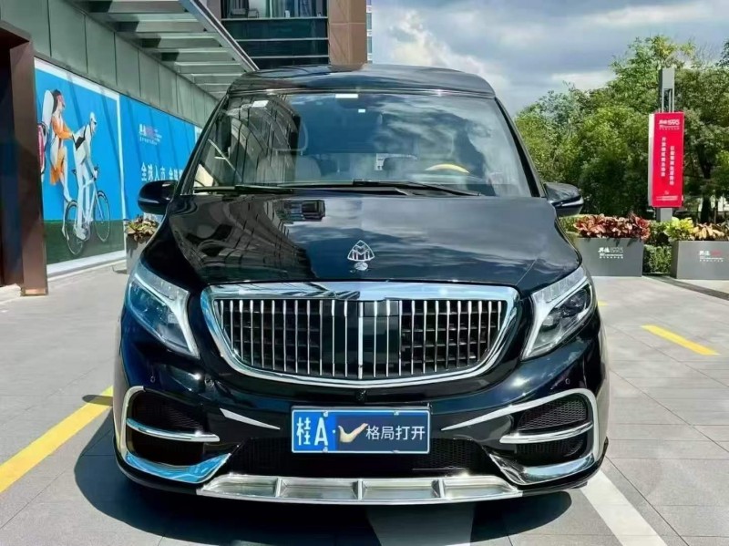 广州18年奔驰威霆1