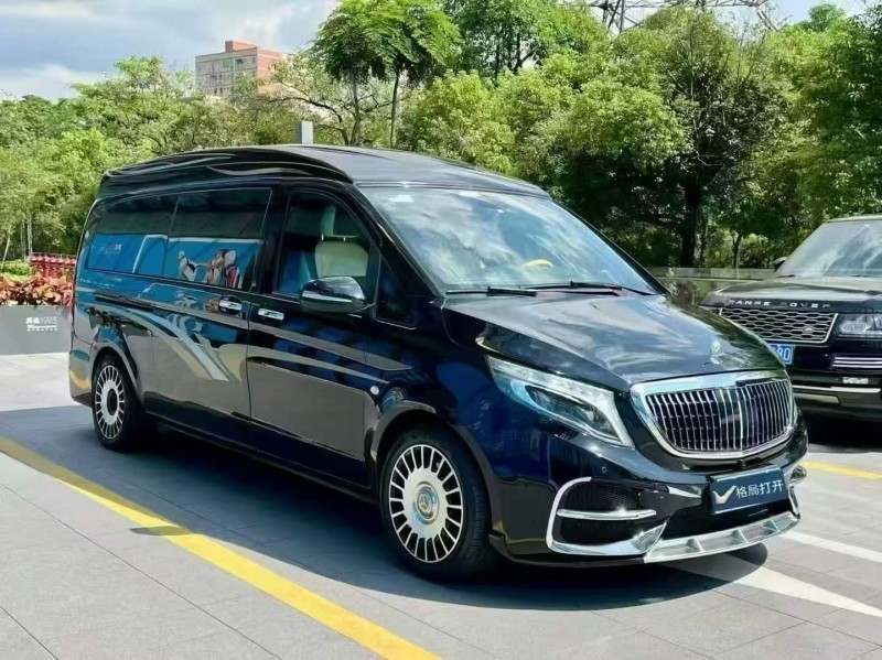 广州18年奔驰威霆2