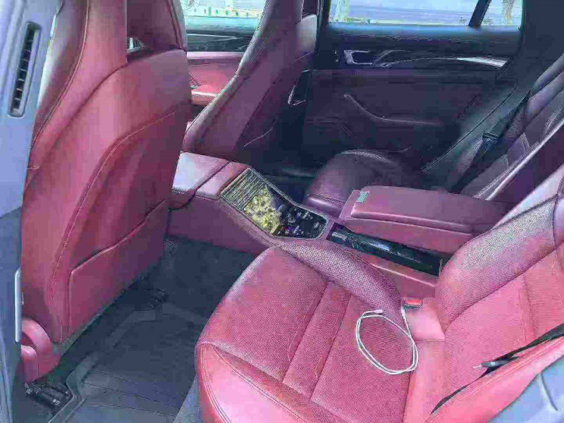 石家庄19年保时捷帕拉梅拉4