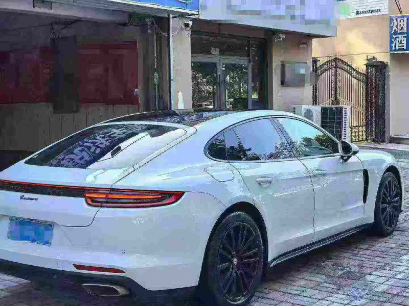 石家庄19年保时捷帕拉梅拉7