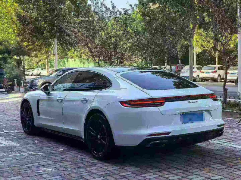 石家庄19年保时捷帕拉梅拉8