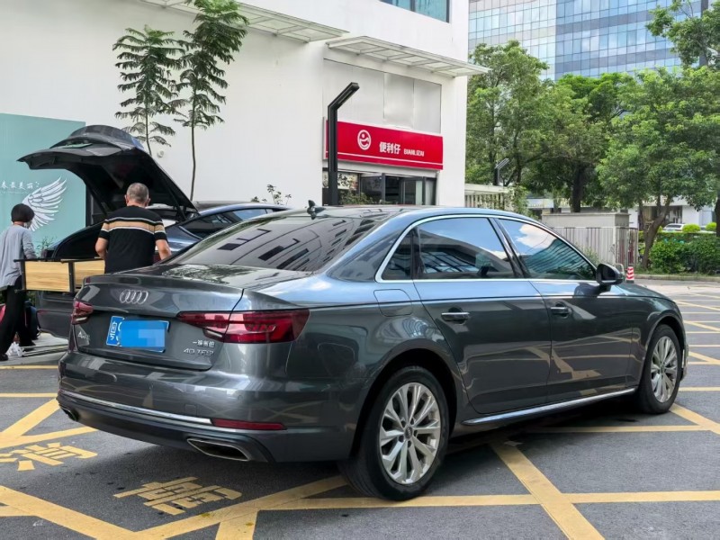 深圳19年奥迪A4L8