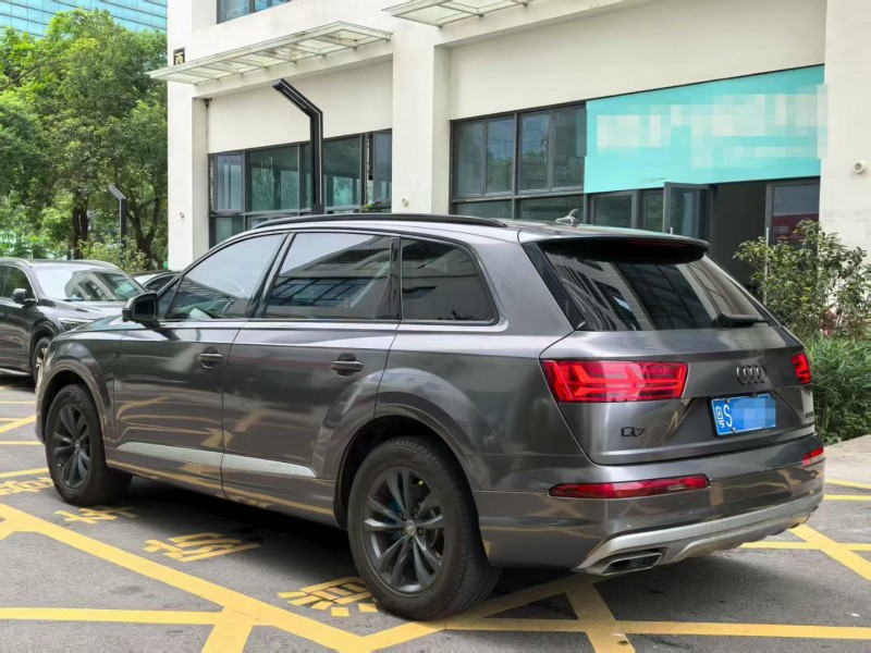 深圳18年奥迪Q77