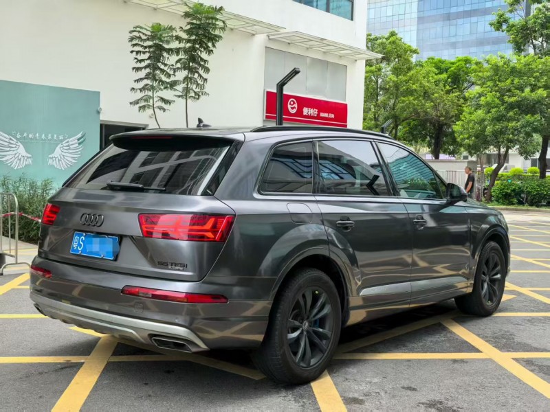 深圳18年奥迪Q78