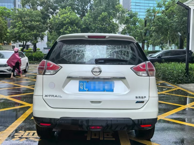 深圳15年日产奇骏9