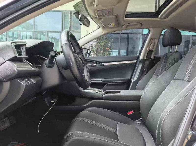 深圳21年本田思域7