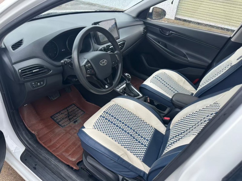 郑州19年现代悦动9